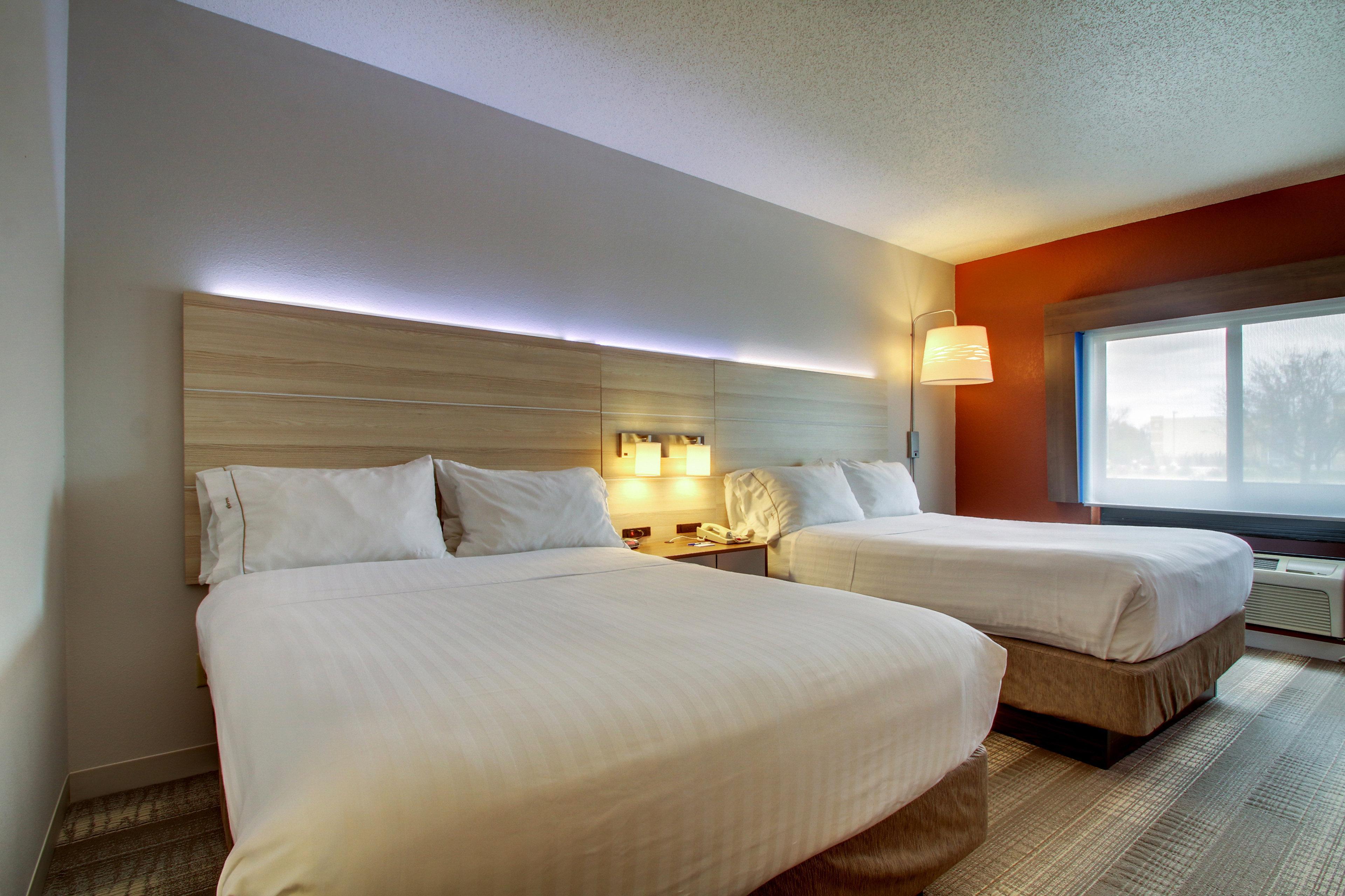 Holiday Inn Express Milwaukee N- Brown Deer/Mequon Exterior photo