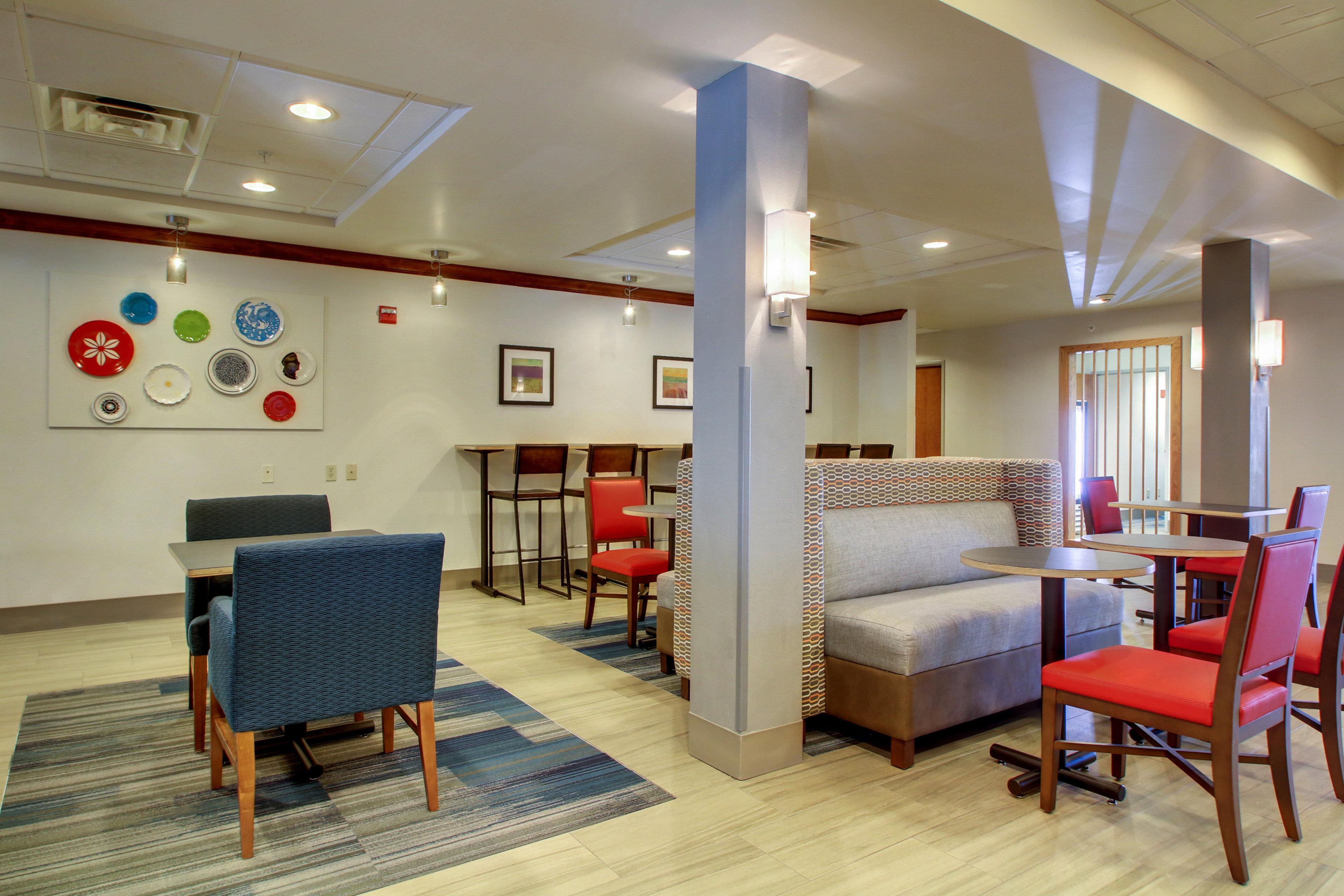 Holiday Inn Express Milwaukee N- Brown Deer/Mequon Exterior photo