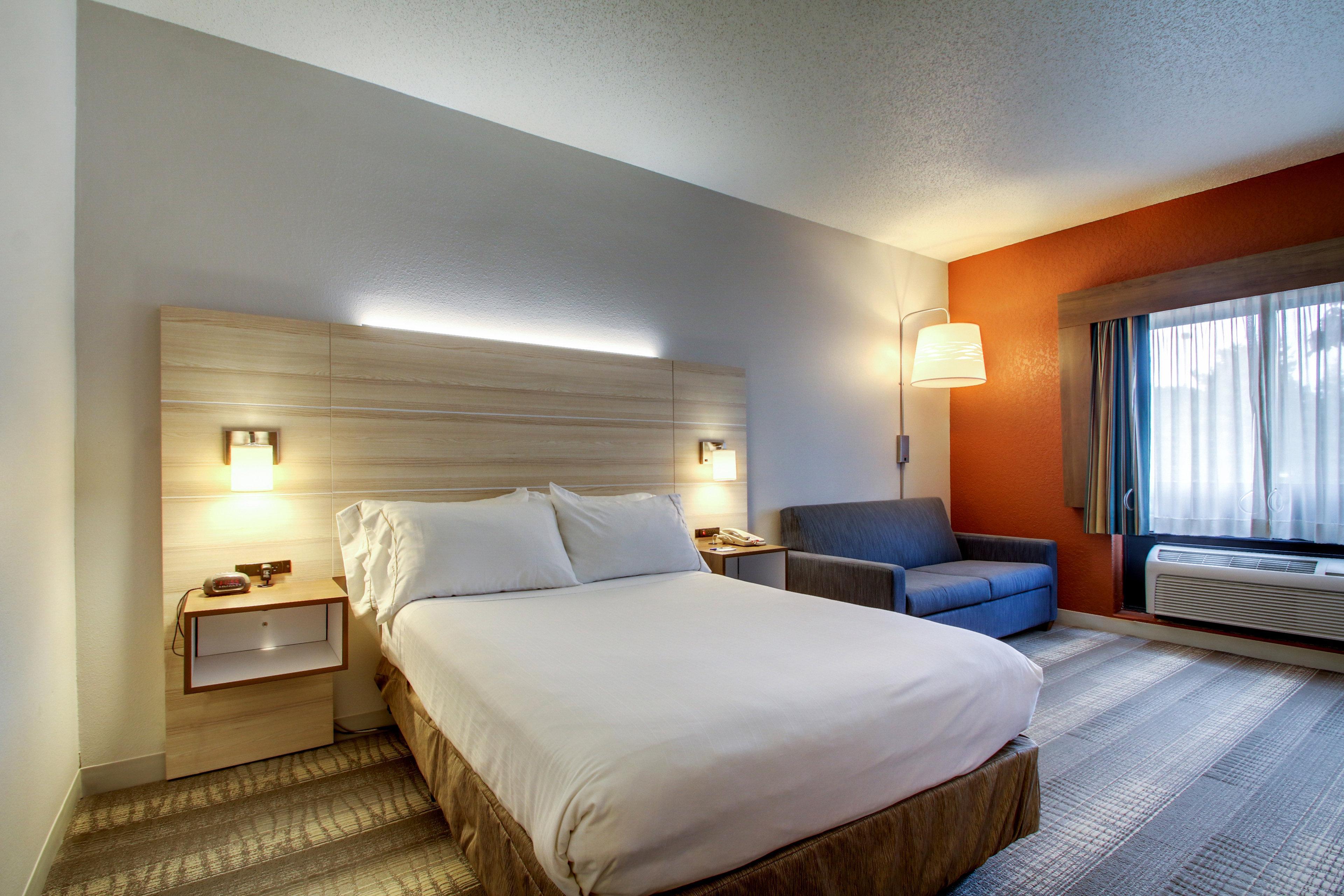 Holiday Inn Express Milwaukee N- Brown Deer/Mequon Exterior photo